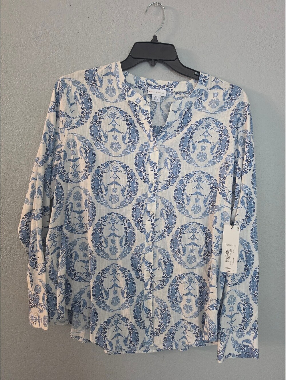 Liz Claiborne XXL White and Blue Floral Button-Up Blouse